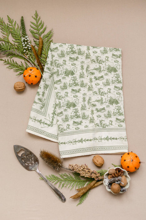 Winter Wonderland: Evergreen Hand Towel