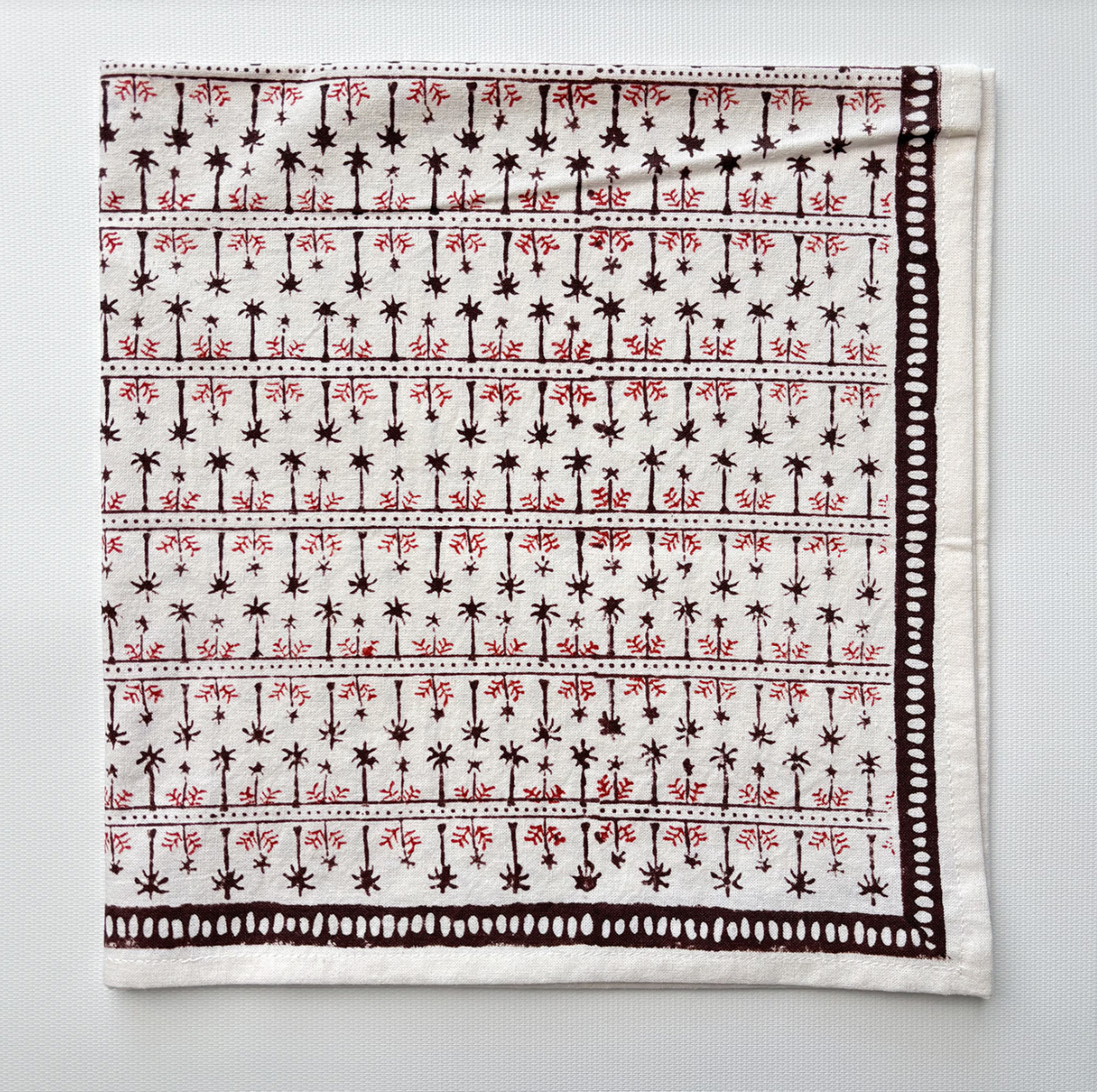 Red and Brown motif napkins 
