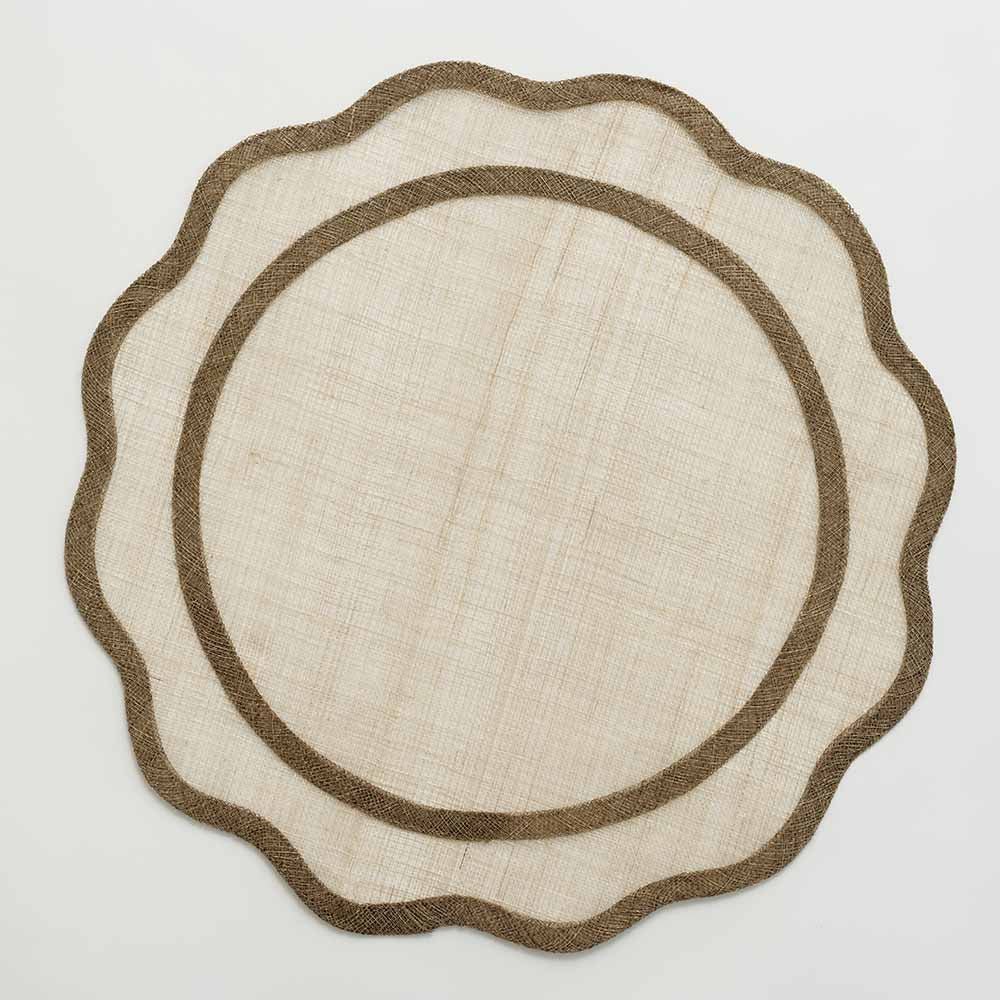 Woven round placemat with brown edges