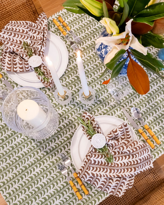 Endless Fleur Tablecloth in Green: Rectangular- 70" x 120"