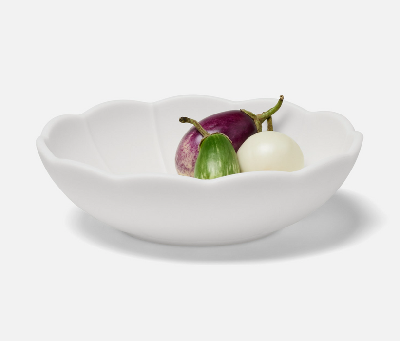 Iris White Scallop Melamine Serving Bowl