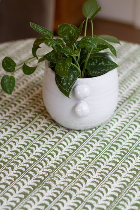 Endless Fleur Tablecloth in Green: Rectangular- 70" x 120"